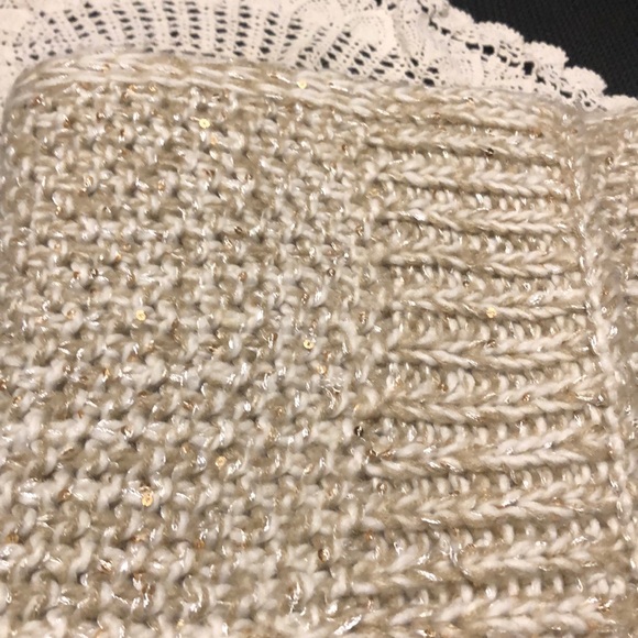 🎃4/20🎃Echo knit scarf gold glittery worm - Picture 3 of 6